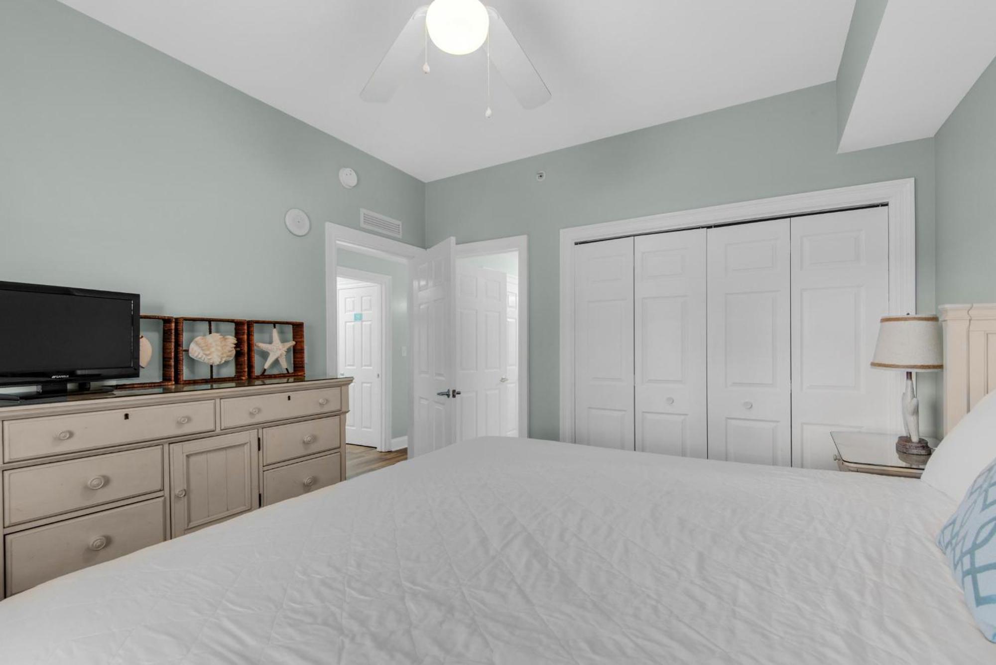 Calypso 1-608 East Aparthotel Panama City Beach Bagian luar foto